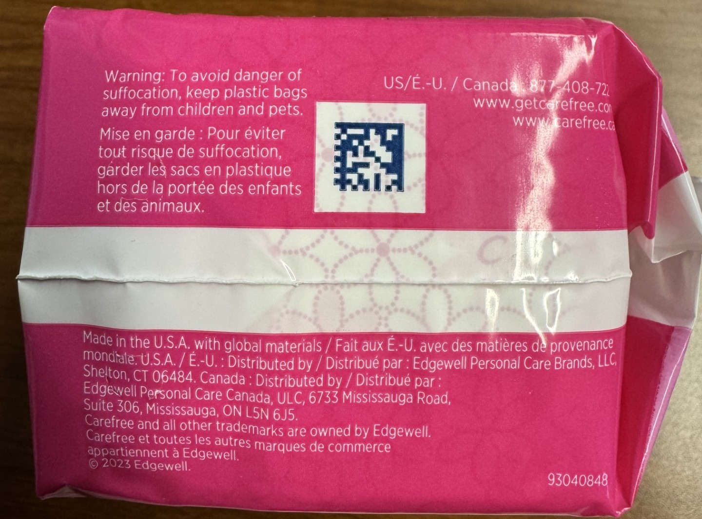 Carefree® Panty Liners, Regular, Wrapped 20c side of package